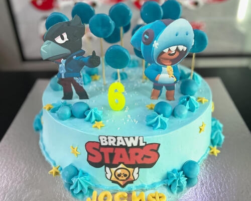 Роденденска торта за момчиња