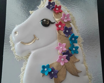 Роденденска торта за девојчиња